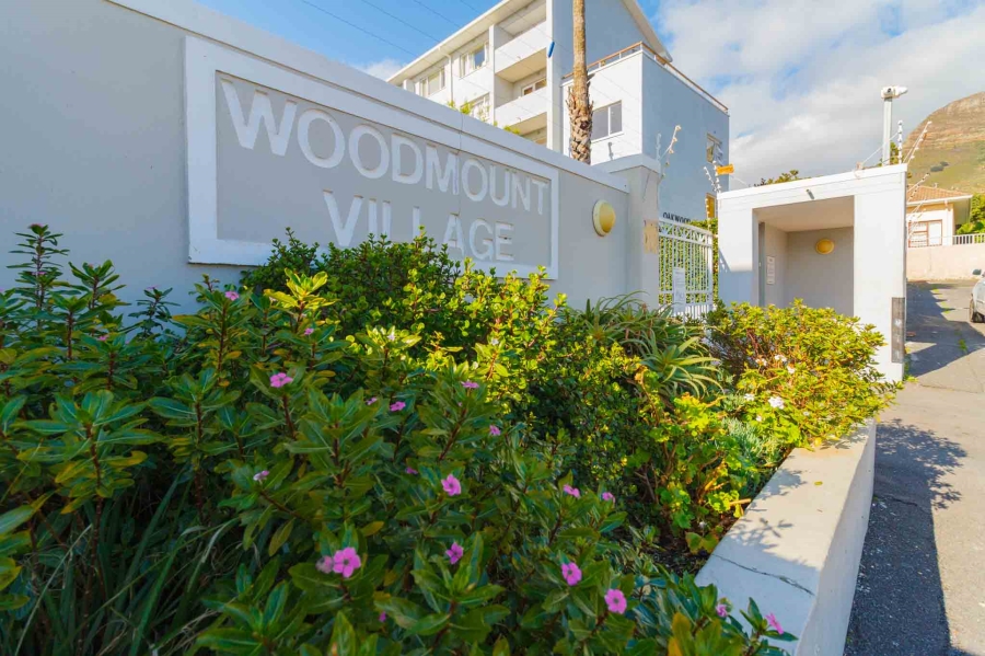 2 Bedroom Property for Sale in Woodstock Western Cape